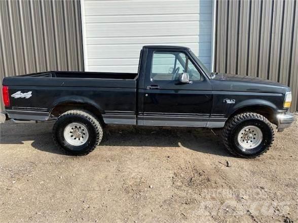 Ford F150 皮卡.傳統半斗卡車/側卸板