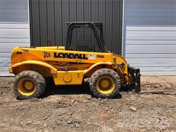 JCB 520 伸縮臂操作車