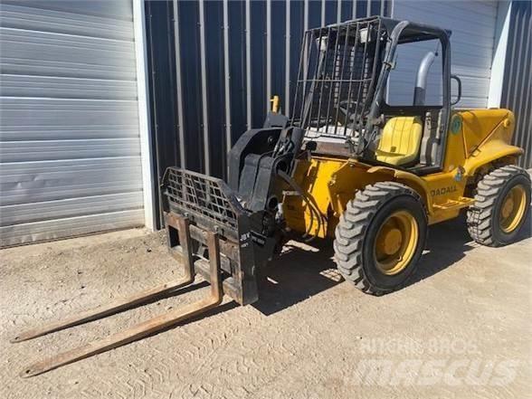 JCB 520 伸縮臂操作車