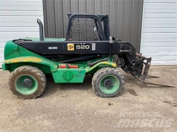 JCB 520 伸縮臂操作車