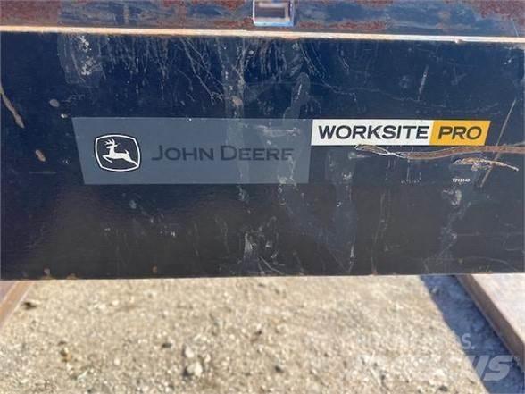 John Deere  叉