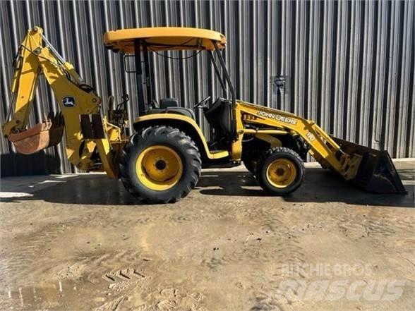 John Deere 110 反鏟裝載機