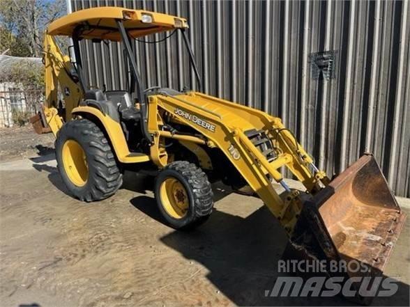John Deere 110 反鏟裝載機