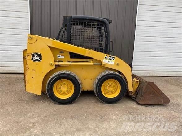 John Deere 315 滑移轉向裝載機