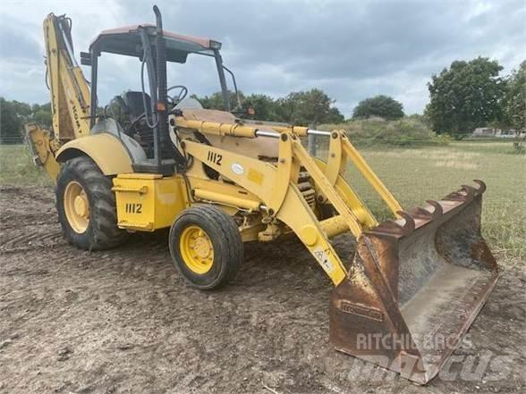 Komatsu WB140 反鏟裝載機