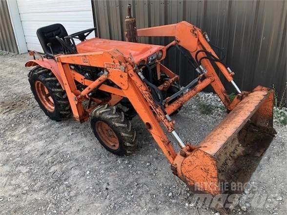 Kubota B7100 曳引機