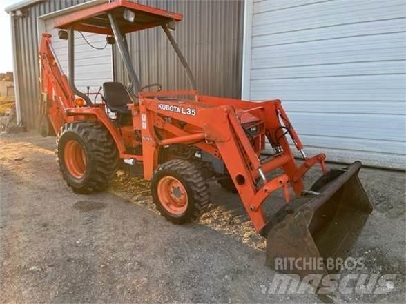 Kubota L35 反鏟裝載機