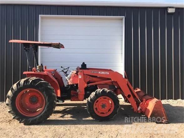 Kubota M4700 曳引機