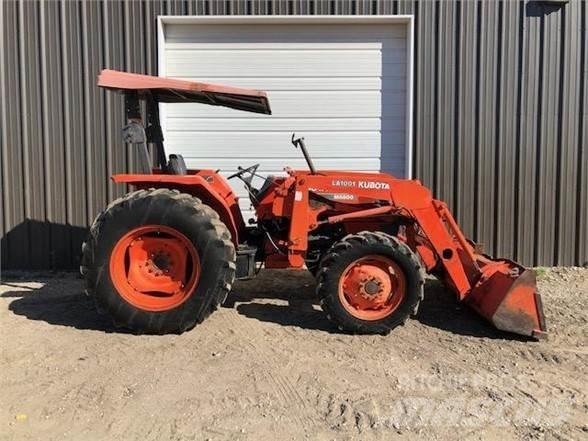 Kubota M6800 曳引機