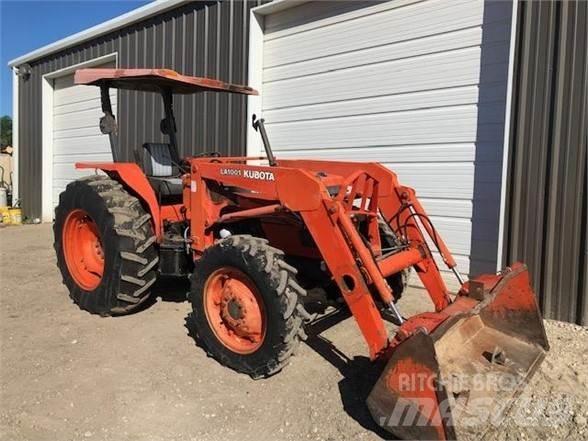 Kubota M6800 曳引機