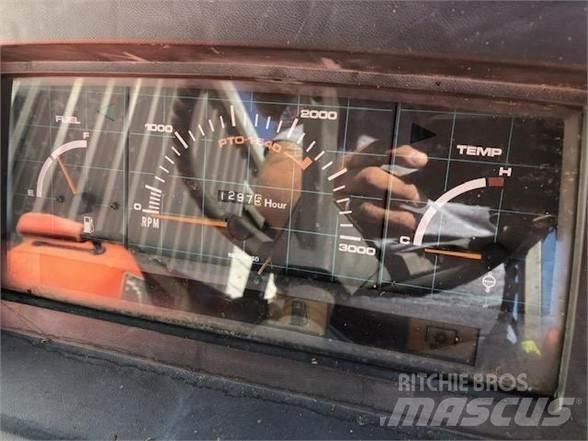Kubota M6800 曳引機