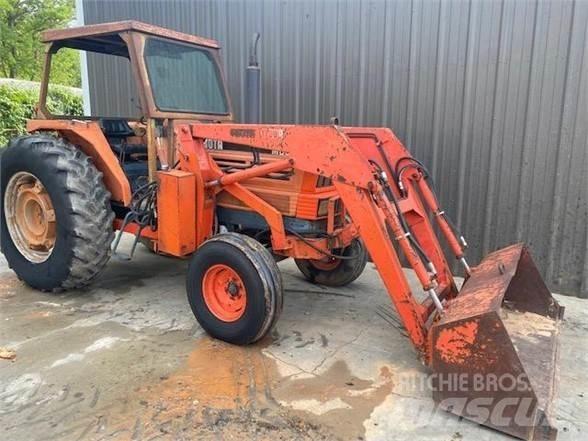 Kubota M8950 曳引機