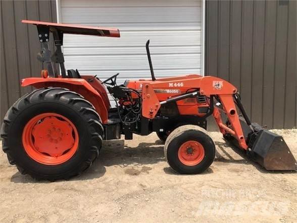 Kubota M9000 曳引機