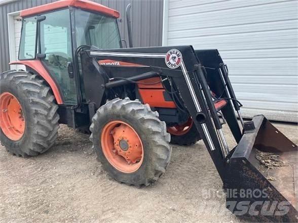 Kubota M9000 曳引機