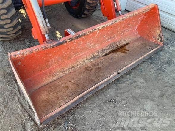 Kubota MX5000 曳引機