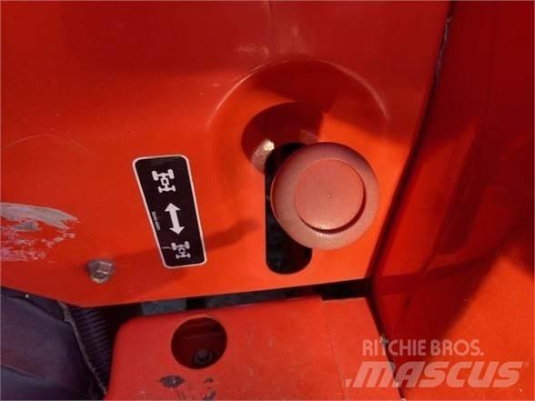 Kubota MX5000 曳引機