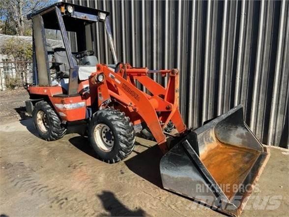 Kubota R420 輪胎式裝載機