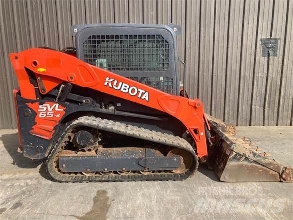 Kubota SVL65-2 滑移轉向裝載機