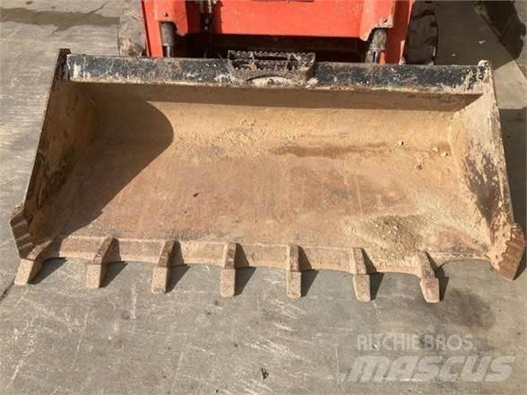 Kubota SVL65-2 滑移轉向裝載機