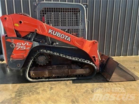 Kubota SVL75-2 滑移轉向裝載機