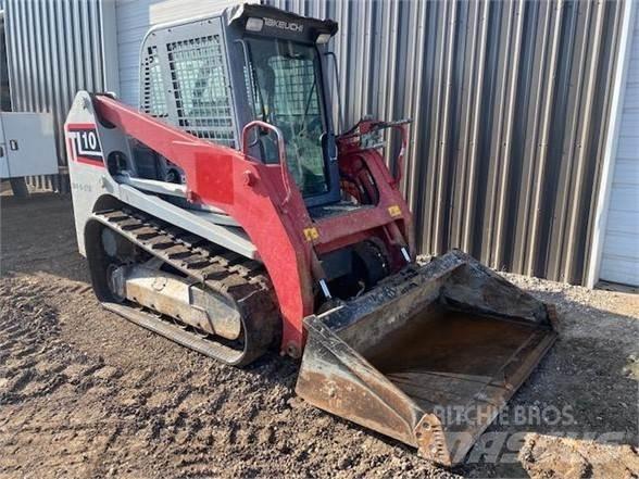 Takeuchi TL10 滑移轉向裝載機