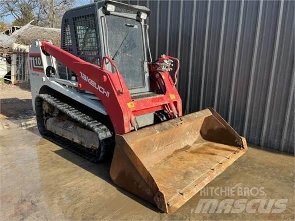 Takeuchi TL10 滑移轉向裝載機