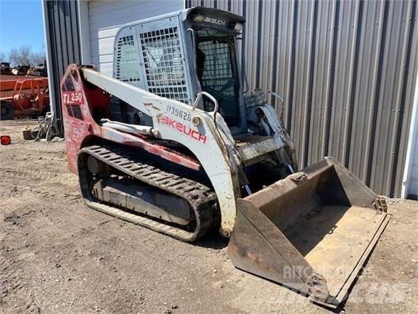 Takeuchi TL250 滑移轉向裝載機