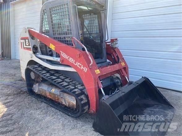 Takeuchi TL8 滑移轉向裝載機