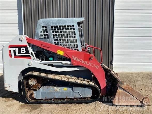 Takeuchi TL8 滑移轉向裝載機