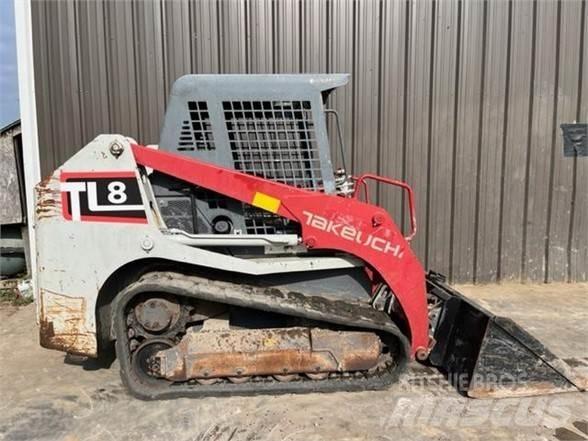 Takeuchi TL8 滑移轉向裝載機