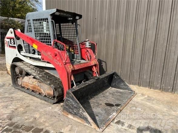 Takeuchi TL8 滑移轉向裝載機