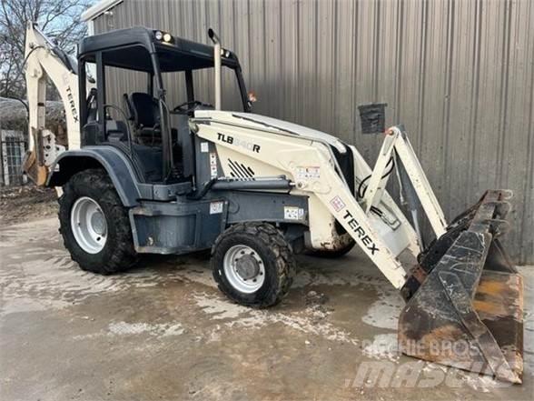 Terex TLB840R 反鏟裝載機