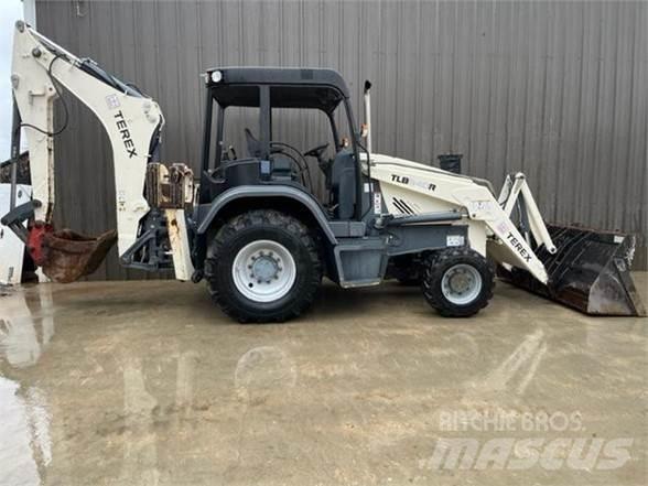 Terex TLB840R 反鏟裝載機