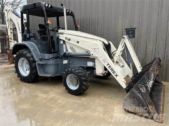Terex TLB840R 反鏟裝載機