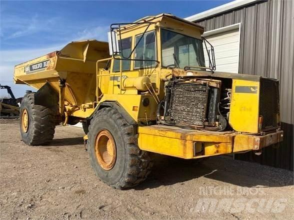 Volvo A25C 鉸接式起吊車