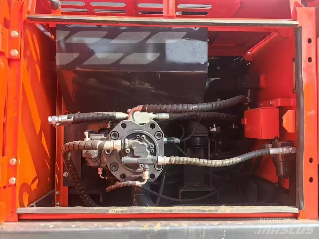 Doosan DX 225 LC 履帶式 挖土機/掘鑿機/挖掘機