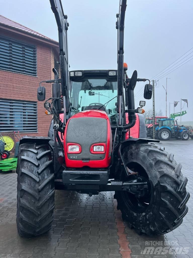 Valtra N 142 曳引機