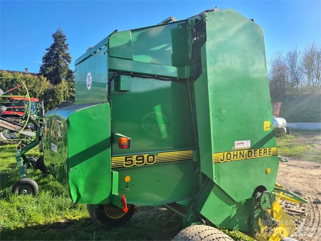 John Deere 590 圓型牧草打包機