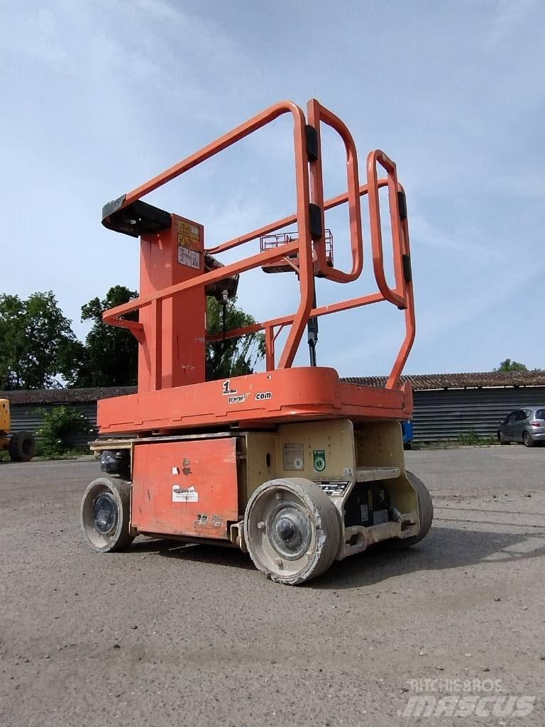 JLG 1230 ES 垂直升降工作台