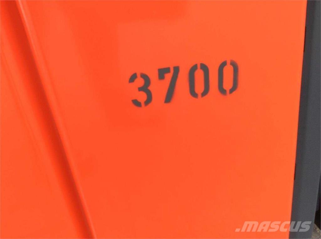 Linde L14 自走式堆積機