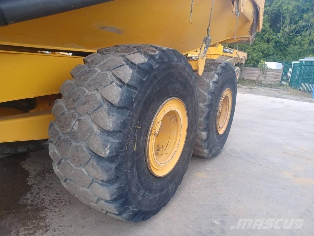 Volvo A45G 鉸接式起吊車