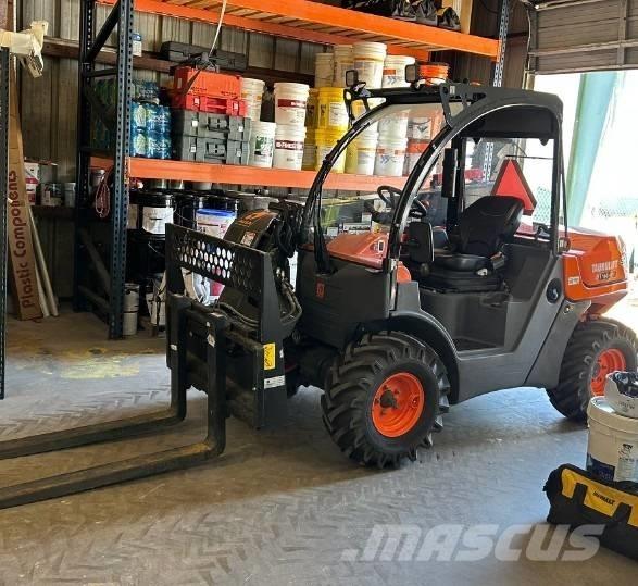 Ausa T 144 H 伸縮臂操作車