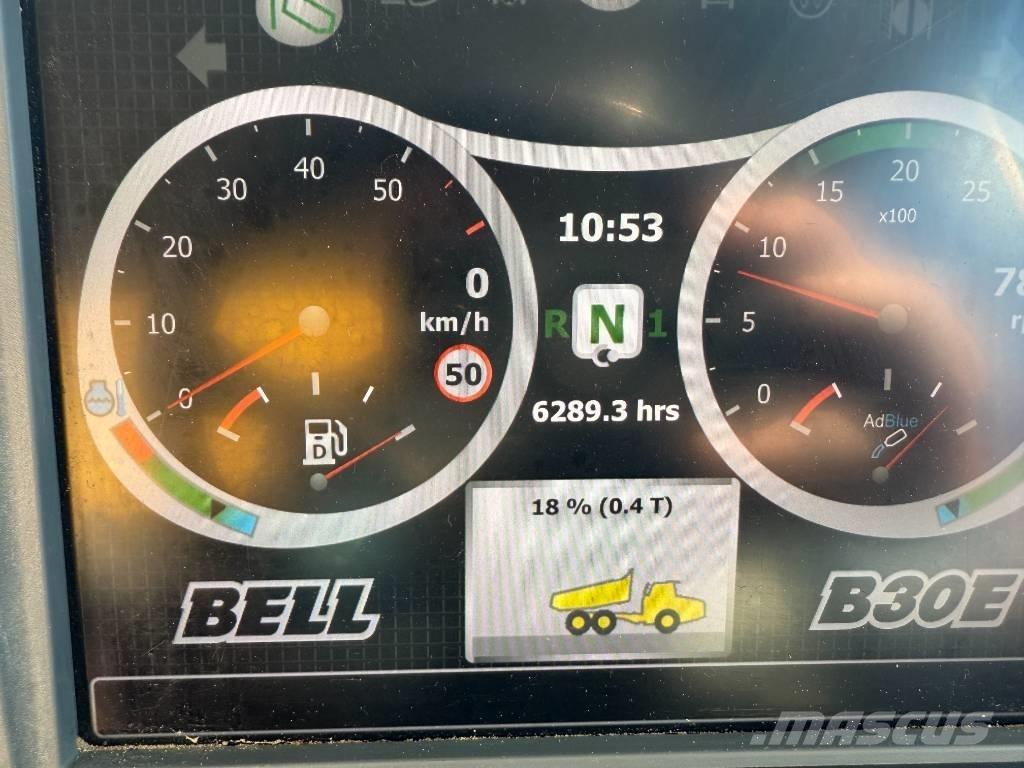 Bell B 30 E 鉸接式起吊車