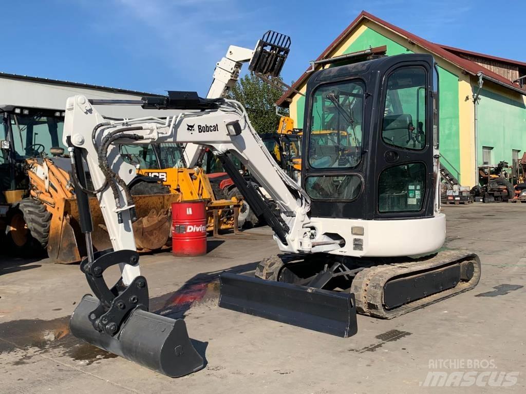 Bobcat 425 小型挖土機/掘鑿機<7t(小型挖掘機)