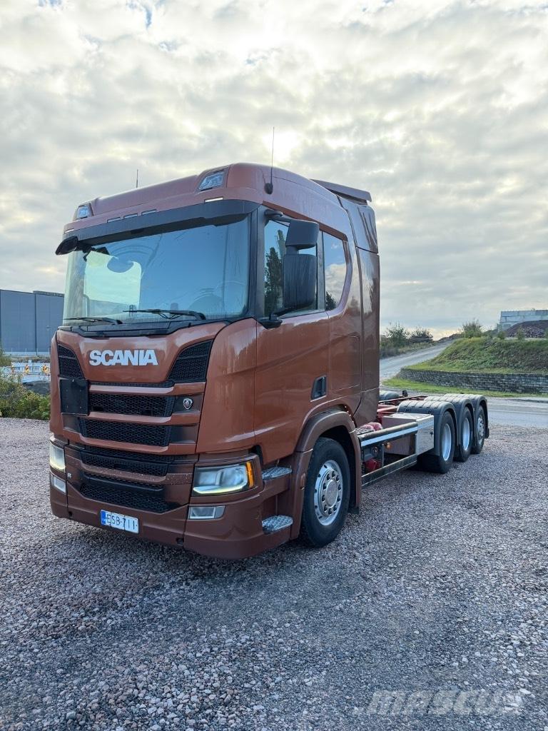 Scania R540B8x4*4NB 商用底盤車