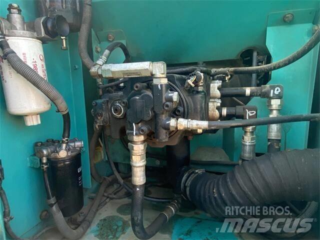 Kobelco SK 130 中型挖土機/掘鑿機/挖掘機 7t-12t