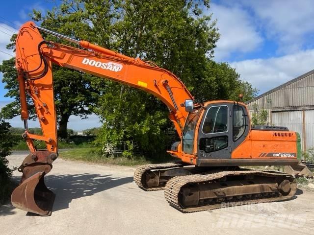 Doosan DX 225 LC 履帶式 挖土機/掘鑿機/挖掘機