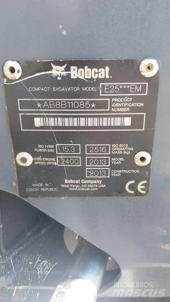 Bobcat E 25 小型挖土機/掘鑿機<7t(小型挖掘機)