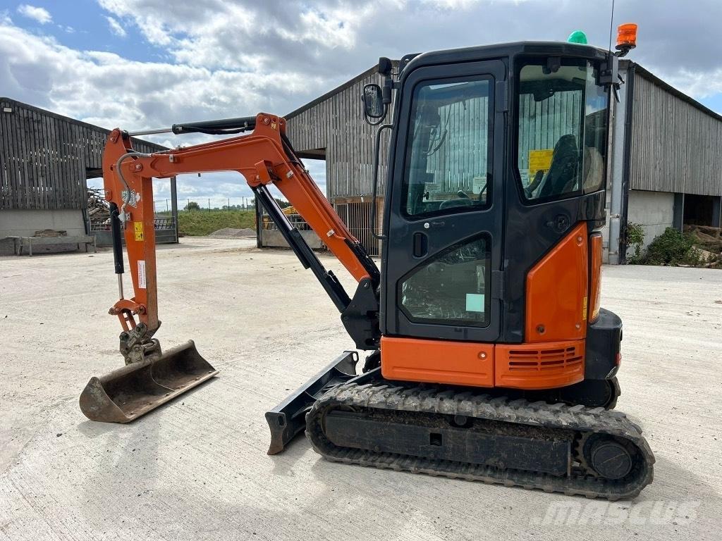 Hitachi ZX 26 U-6 小型挖土機/掘鑿機<7t(小型挖掘機)