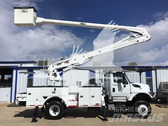 Altec AA55 卡車裝載高空作業車